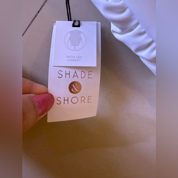 🔻NWT shade and shore white one piece swimsuit size 8/10 high leg cheeky - Picture 7 of 16